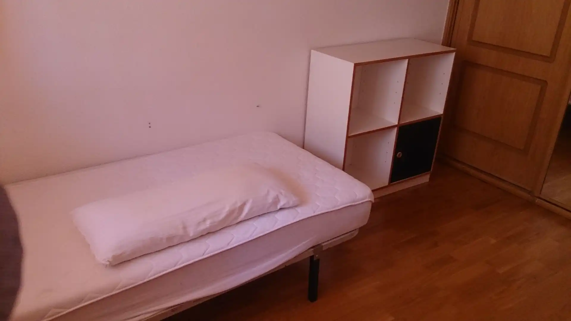 Schlafzimmer von Wohnung zur Miete in Zaragoza mit Klimaanlage, Heizung und Parkett