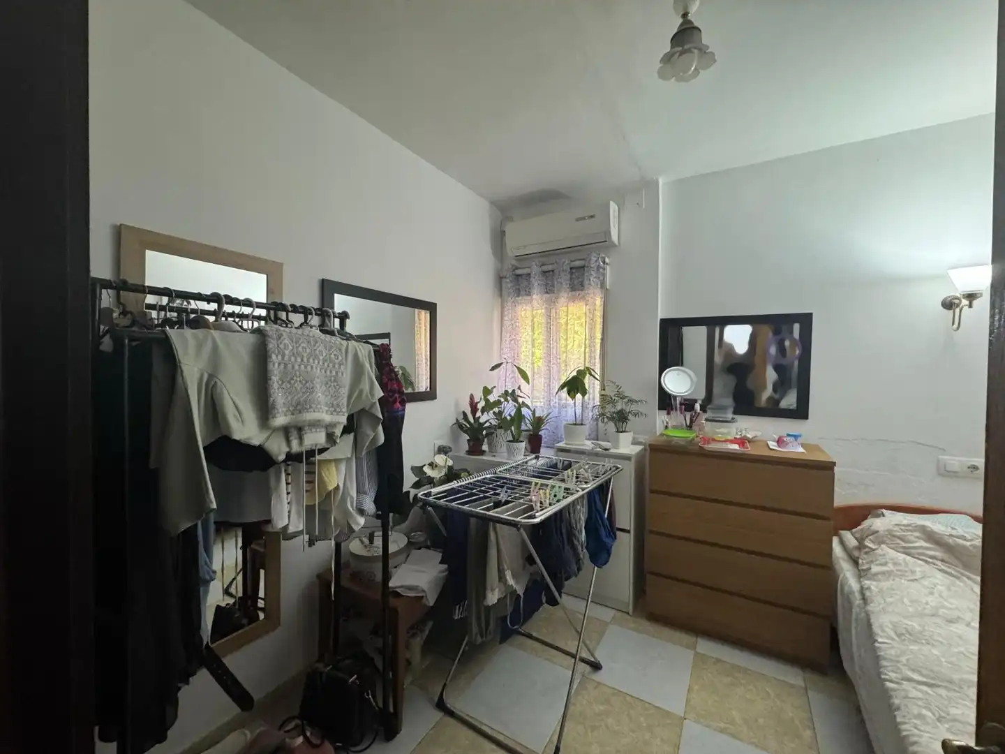 Bedroom of Flat for sale in Sevilla