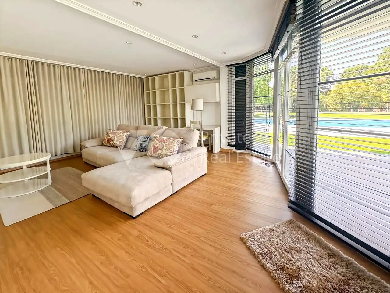 Sala d'estar de Casa o xalet de lloguer en Boadilla del Monte amb Aire condicionat, Calefacció i Jardí privat