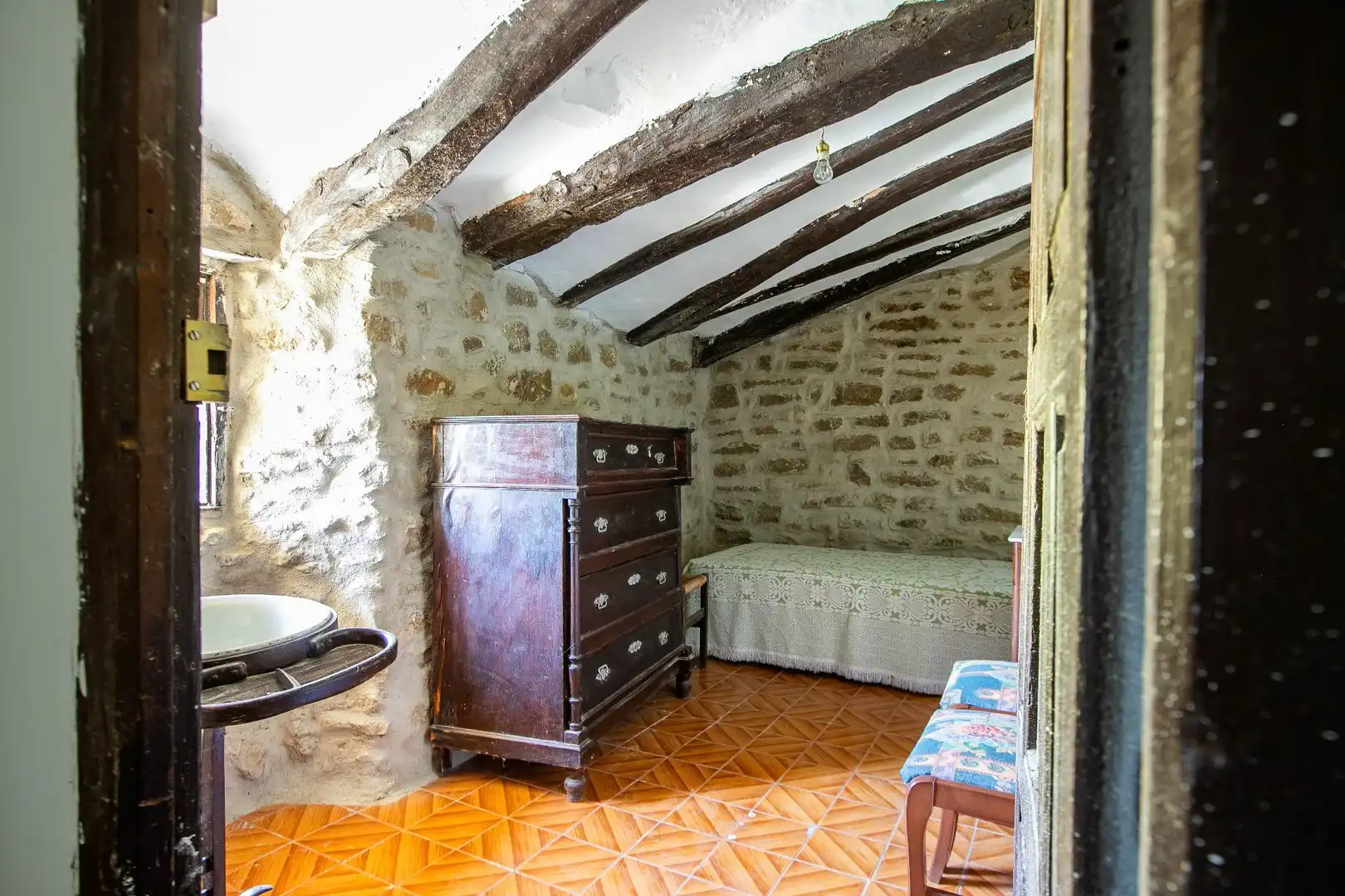 Schlafzimmer von Country house zum Verkauf in Guirguillano mit Heizung, Terrasse und Abstellraum
