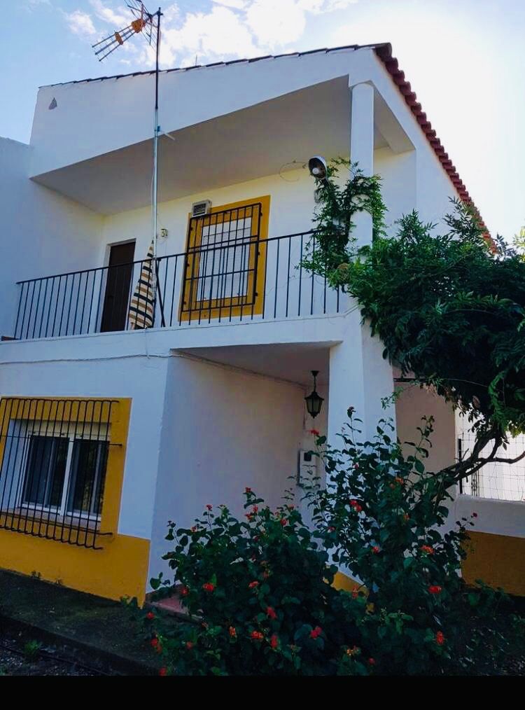 Vista exterior de Casa o xalet en venda en Badajoz Capital amb Terrassa, Traster i Moblat