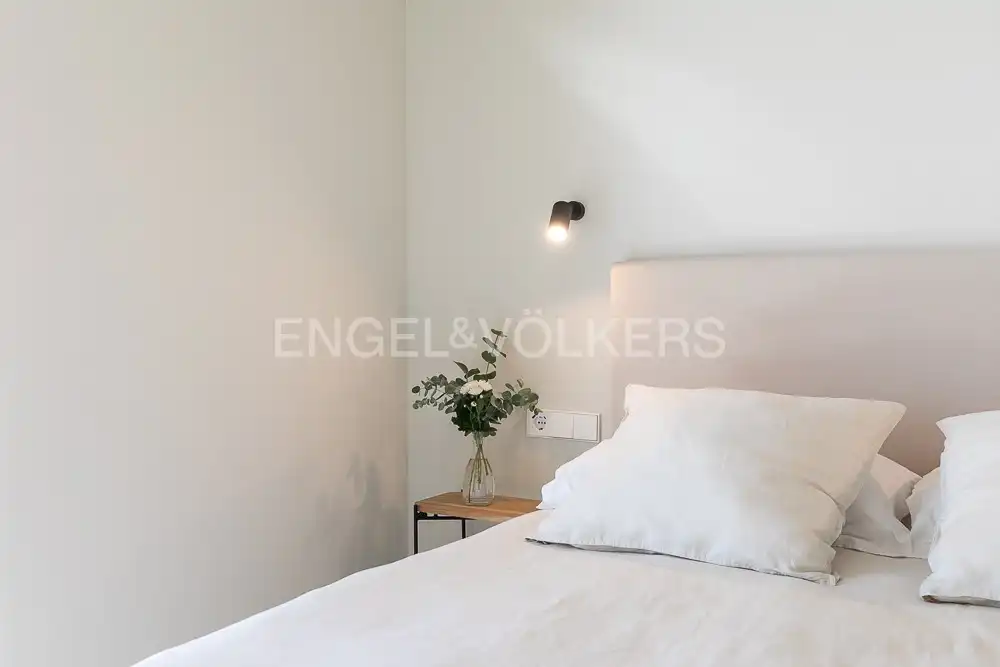 Bedroom of Attic for rent in Valencia  with Air Conditioner, Heating and Terrace