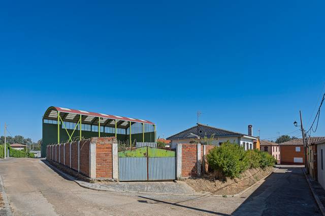 Piso en Venta en Calle la Victoria en Monasterio de Vega