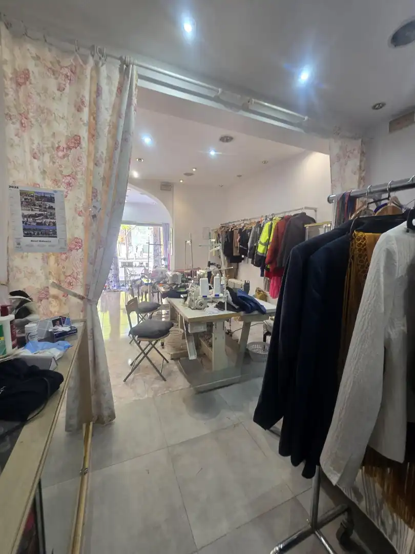 Local en venta en Els Hostalets