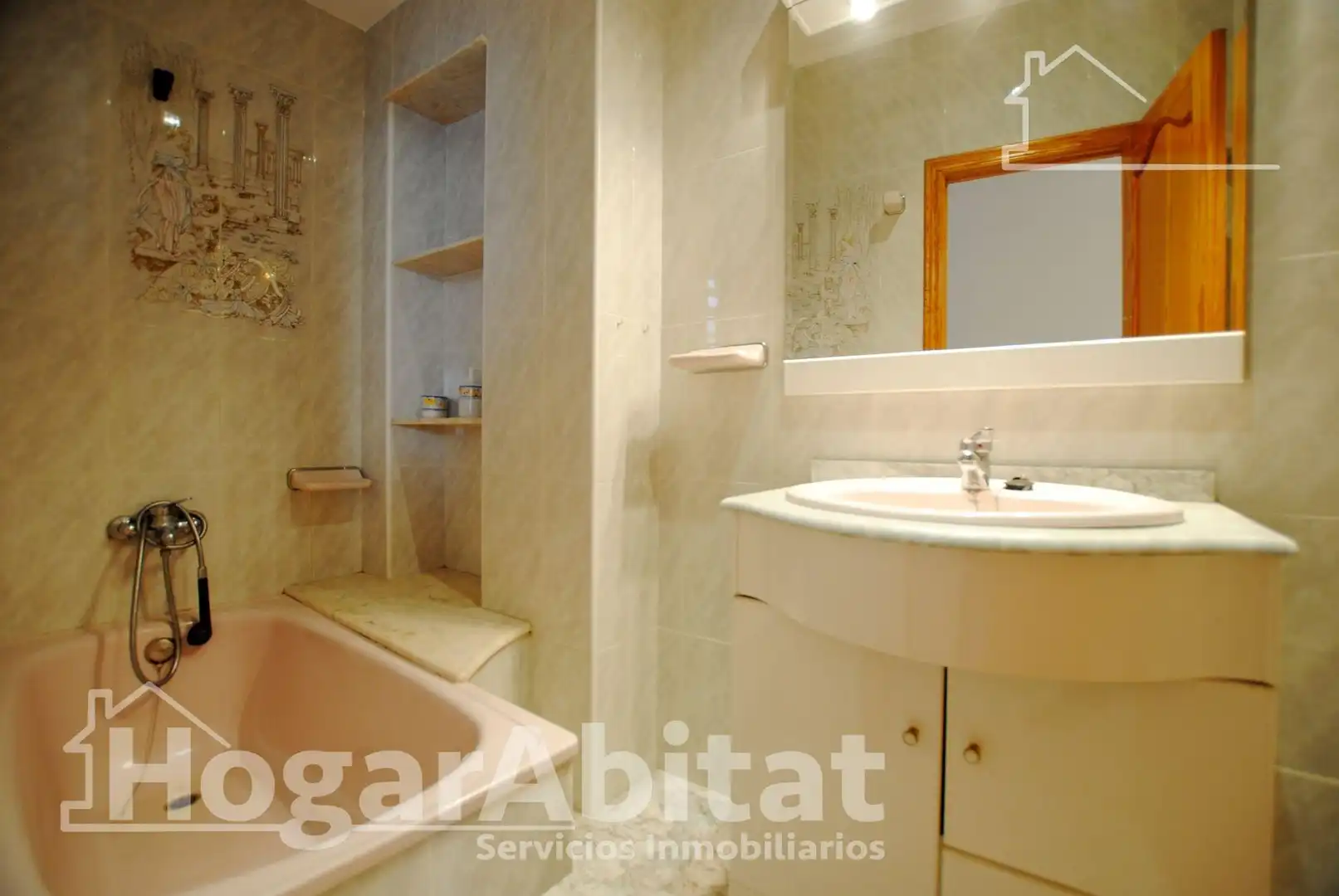 Baño de Casa o chalet en venta en Tavernes de la Valldigna con Terraza, Trastero y Amueblado