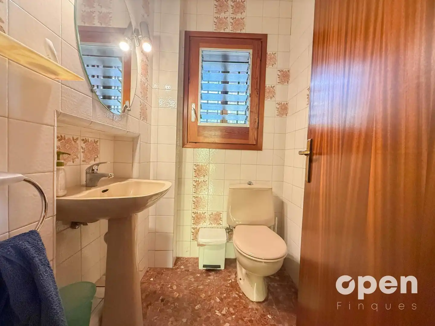 Bany de Casa adosada en venda en Viladecavalls amb Calefacció, Terrassa i Traster