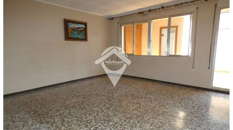 Photo 3 of Houses for sale in Calle Solsona, Les Arenes - La Grípia Can Montllor, Terrassa