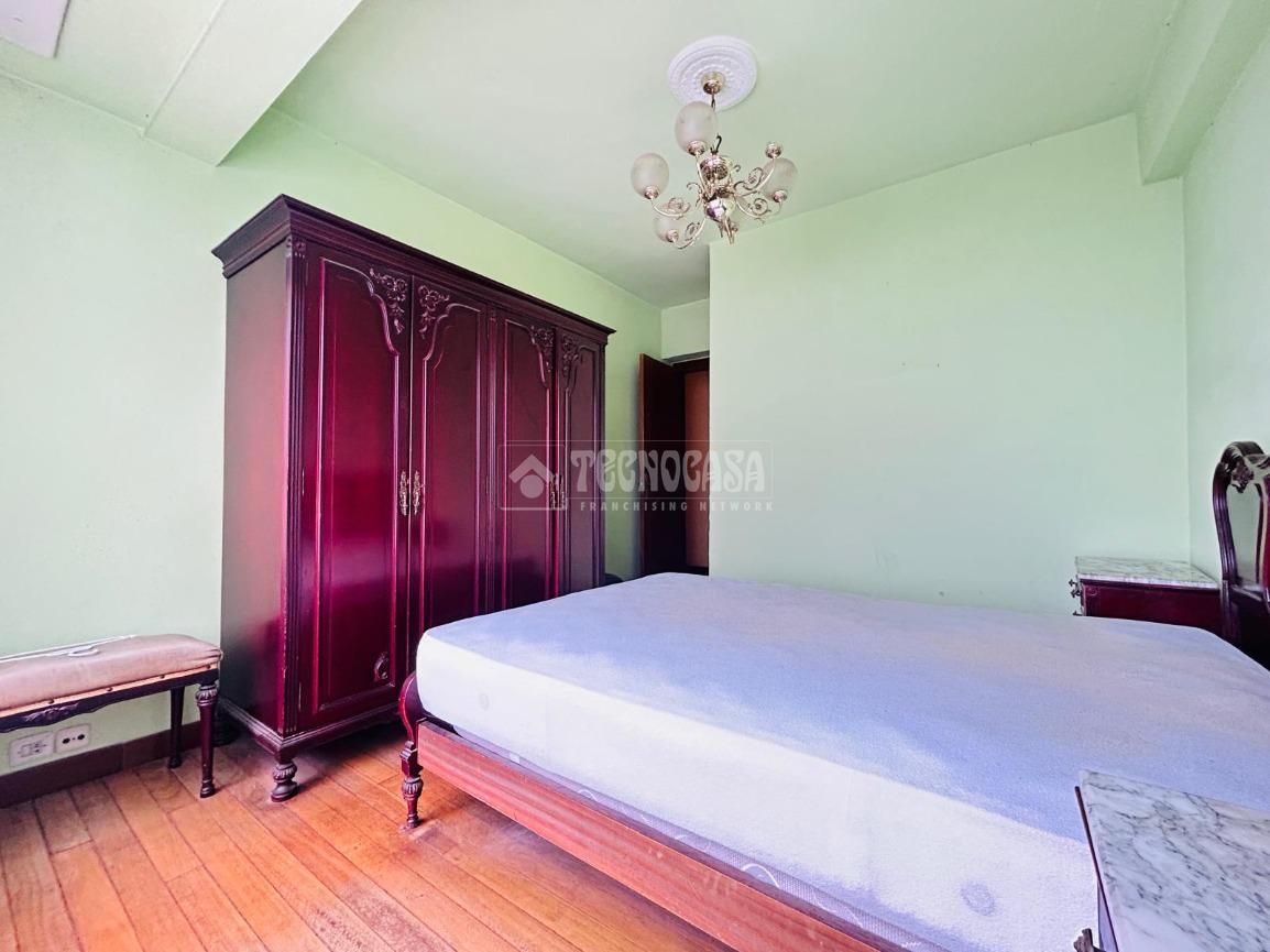 Bedroom of Flat for sale in Bilbao   with Parquet flooring