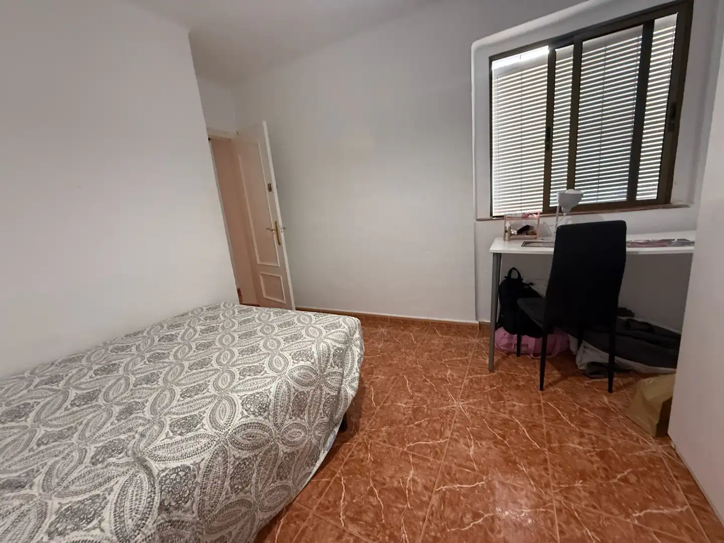 Habitación de Piso en venta en Córdoba con Aire acondicionado, Amueblado y Lavadora