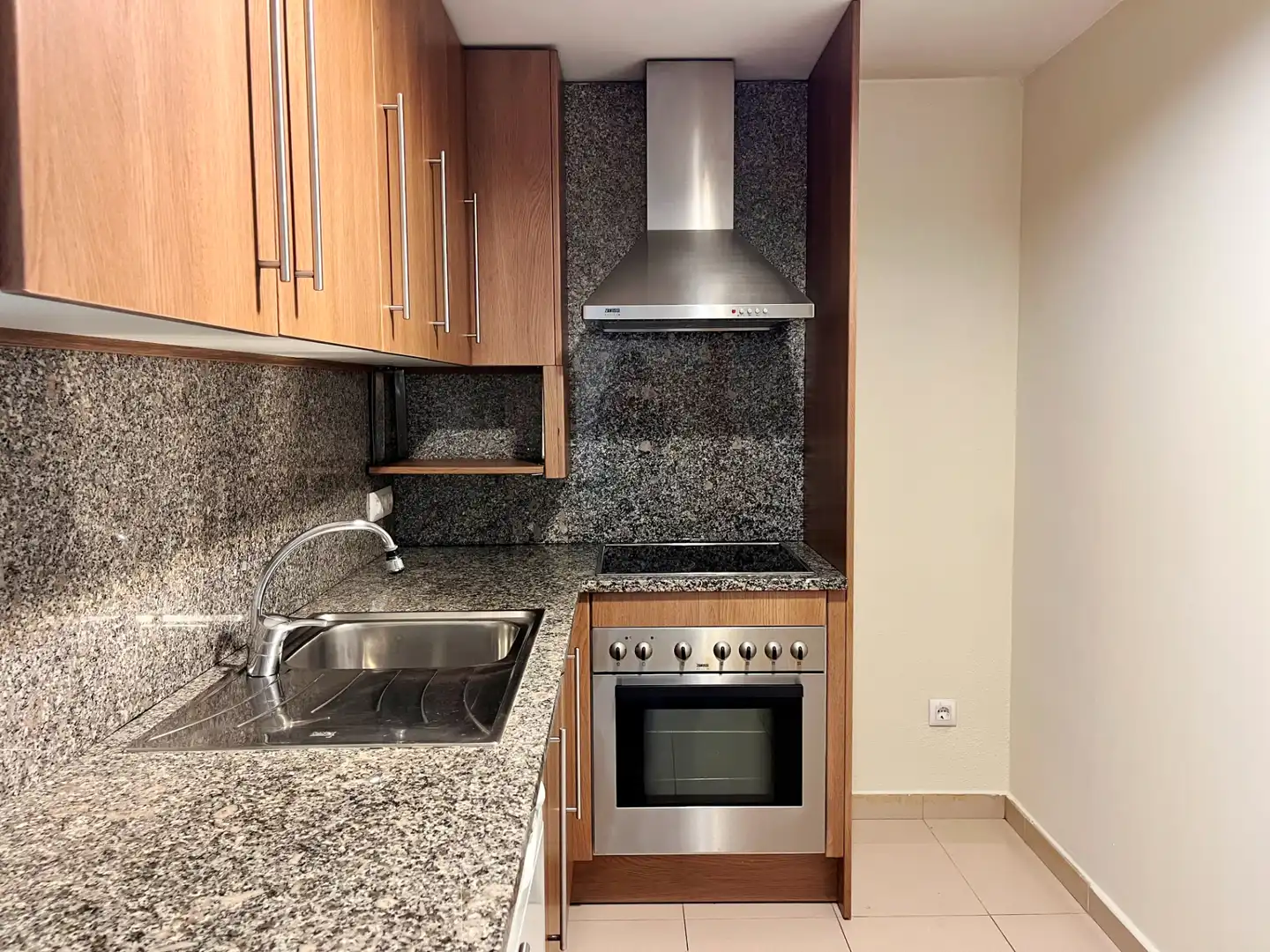 Piso de alquiler en Girona, Girona