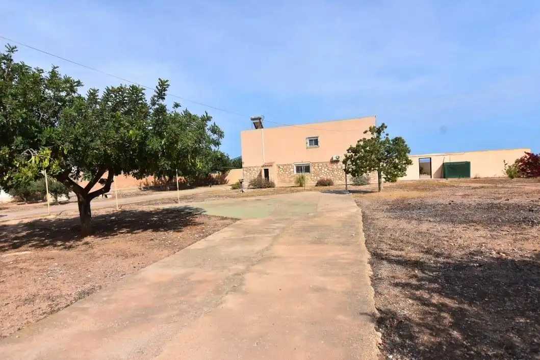 Houses for sale in Carretera LA CAÑADA, 1, Valladolises y Lo Jurado