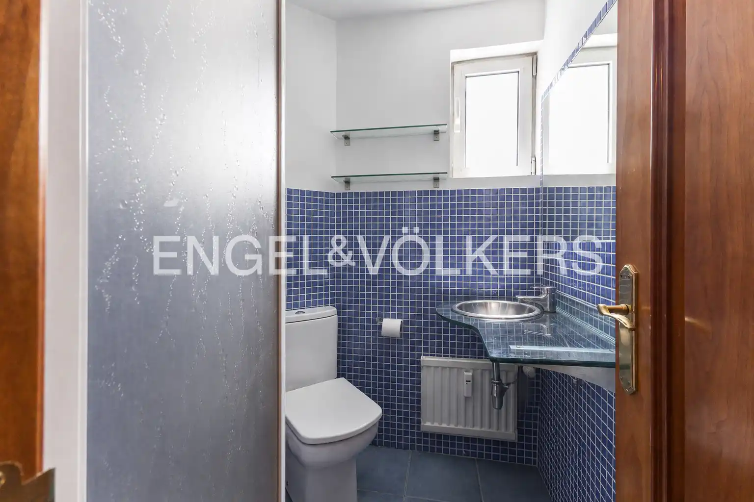 Baño de Piso en venta en Madrid con Calefacción y Balcón