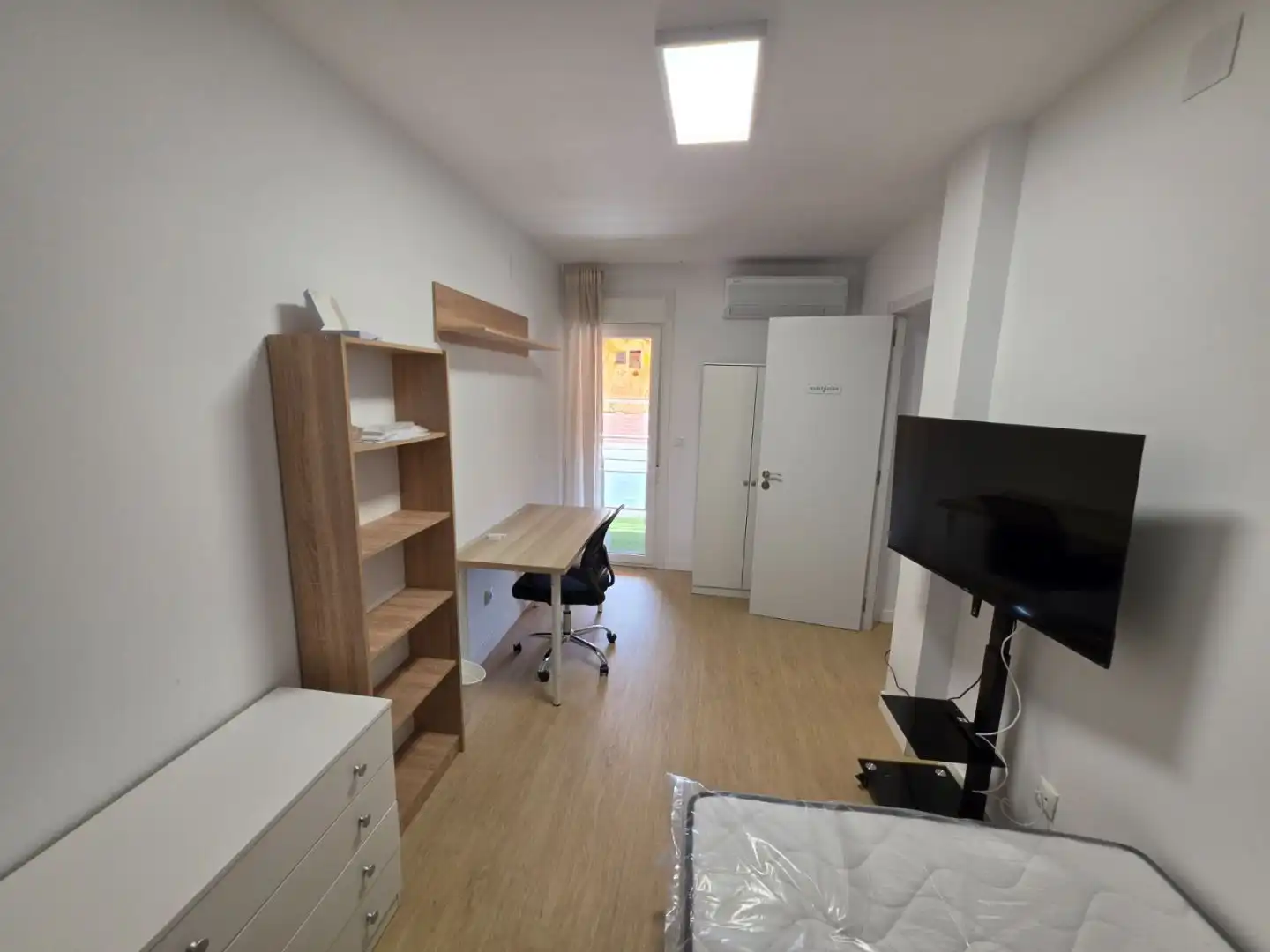 Dormitori de Pis per a compartir en Torrejón de Ardoz amb Aire condicionat, Calefacció i Parquet
