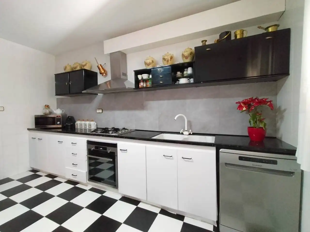 Cuina de Casa o xalet en venda en Terrassa amb Aire condicionat i Terrassa