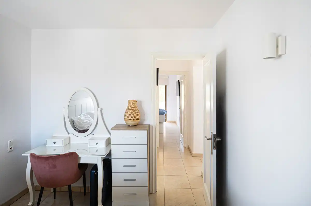 Apartamento con piscina en venta en Calahonda, imagen 23