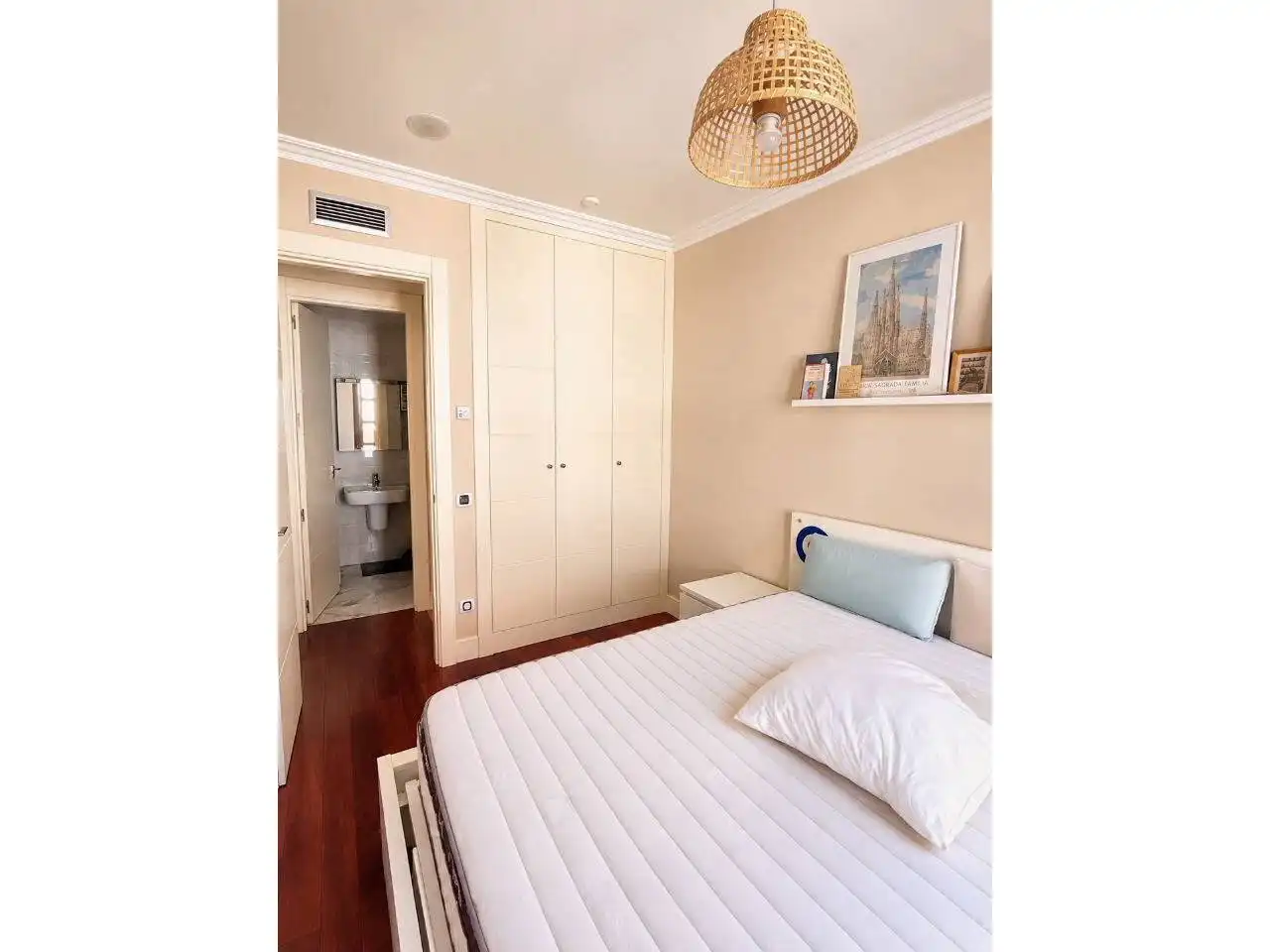 Bedroom of Apartments for rent in  Logroño  with Heating and Furnished