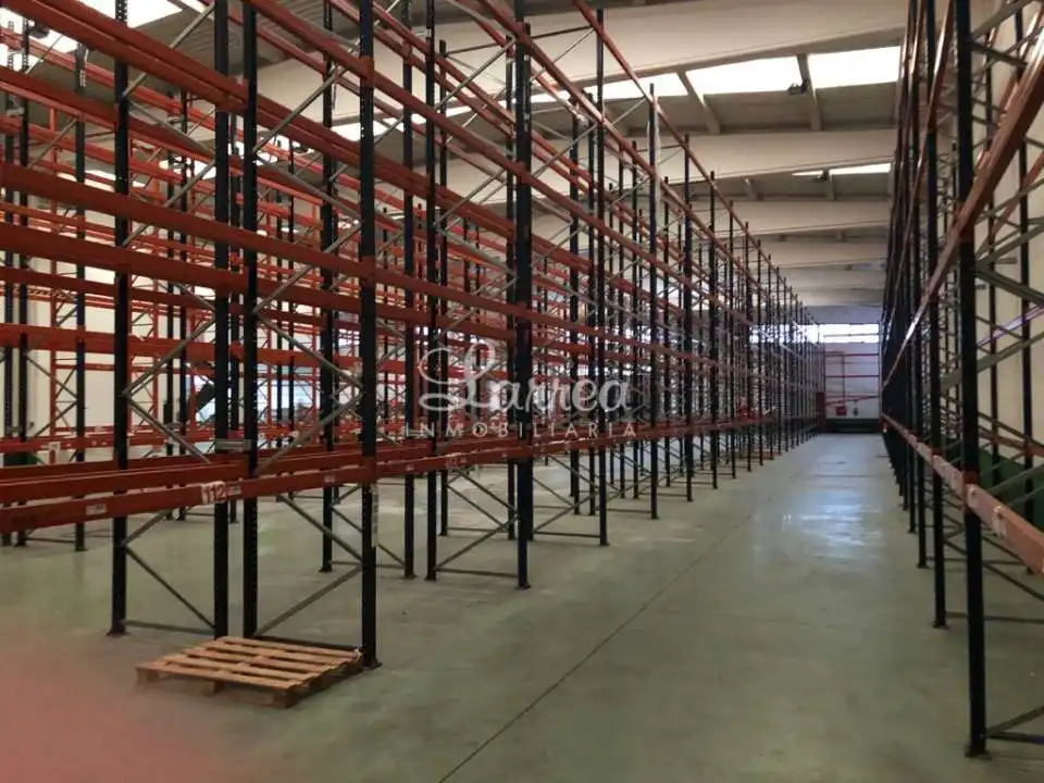Nau industrial en venda en Amorebieta-Etxano