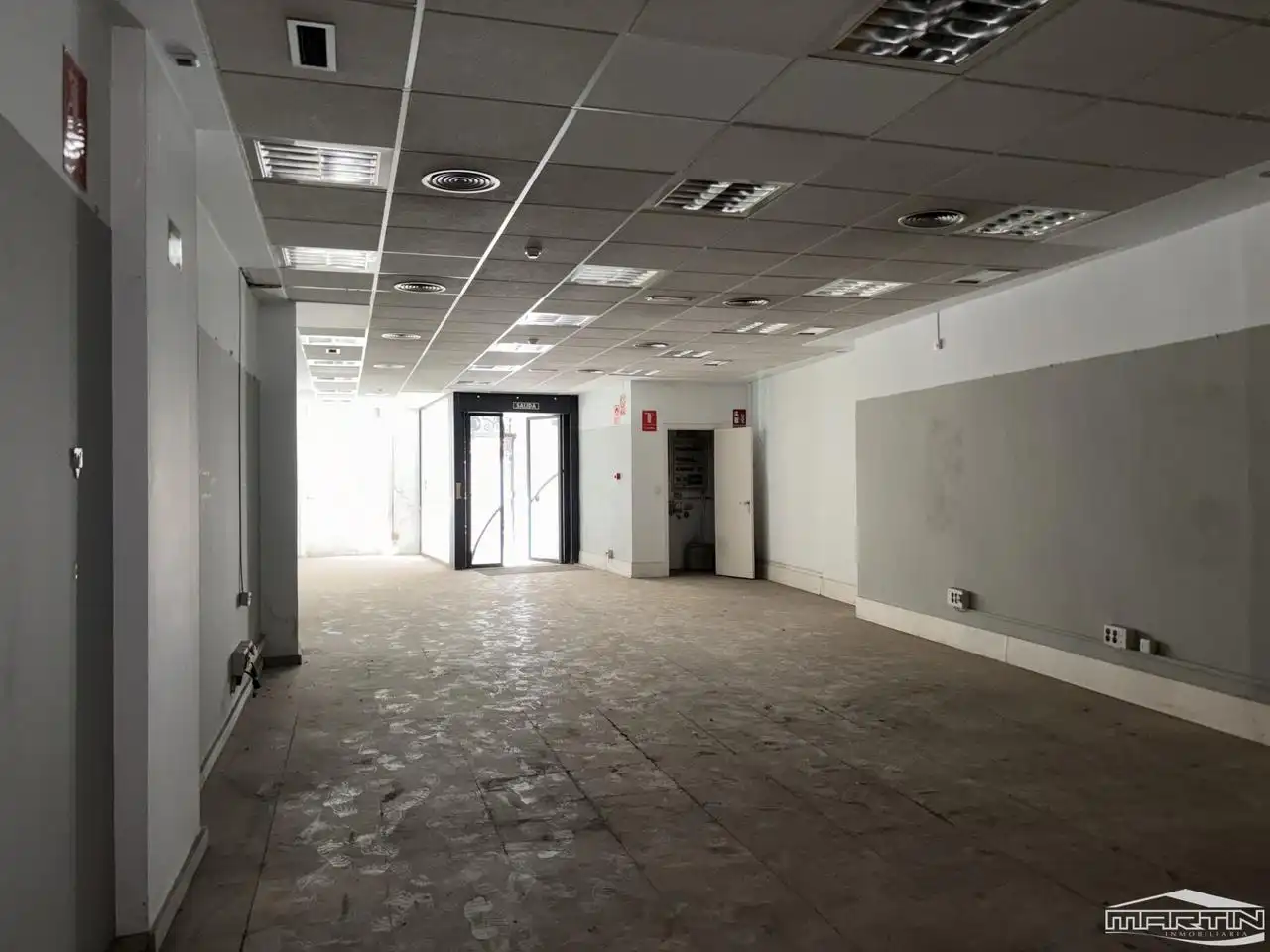 Edificio en venta en Cabra