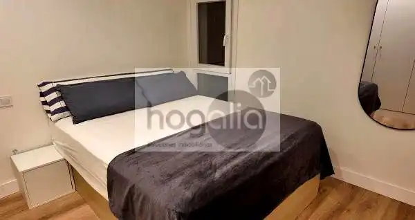 Schlafzimmer von Wohnung zur Miete in Triana