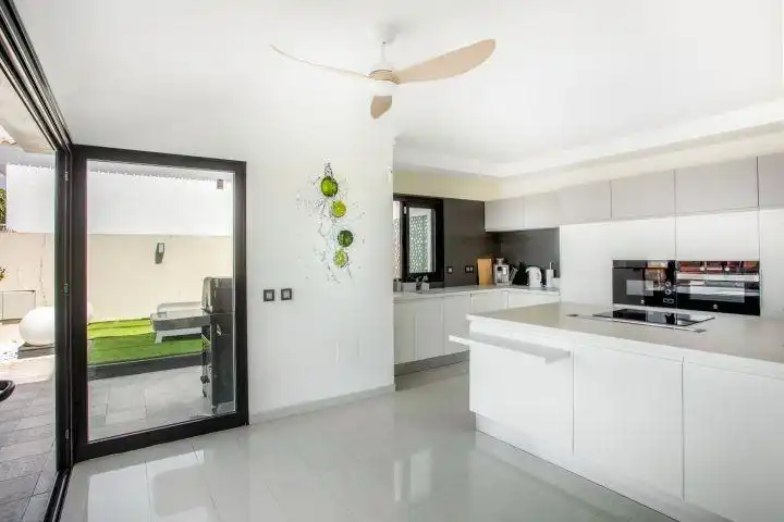 Kitchen of Houses for sale in Adeje  with Air Conditioner, Private garden and Terrace