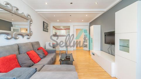 Foto 5 de Piso de alquiler en De Longoria Carbajal, Salesas - Foncalada - Campoamor, Oviedo