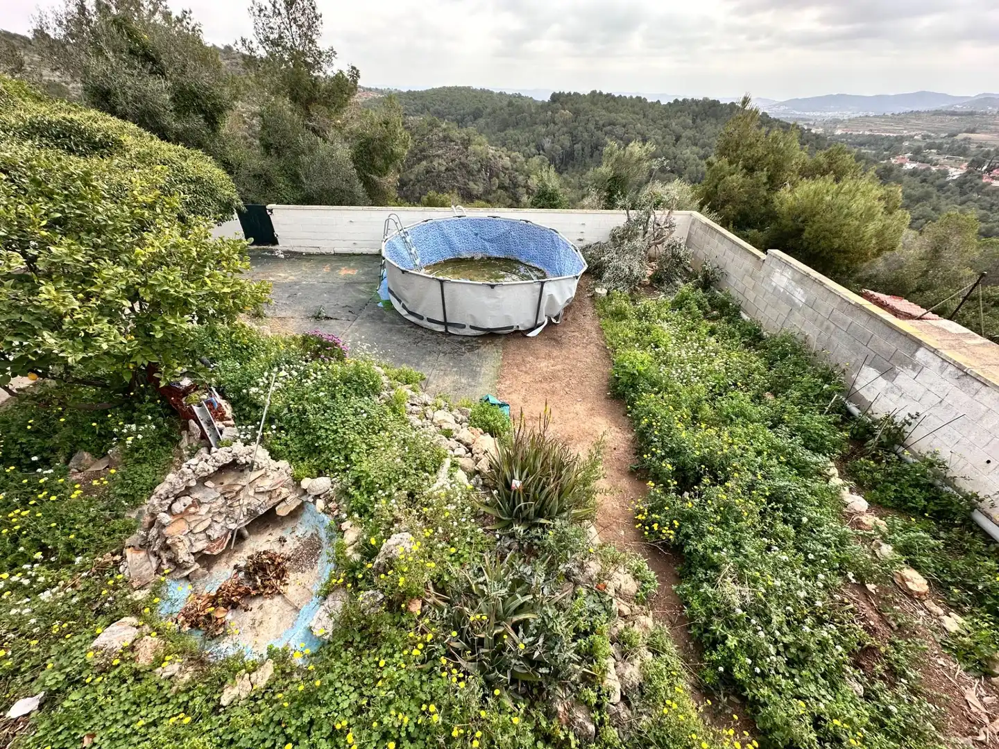 Piscina de Casa o chalet en venta en La Bisbal del Penedès con Parquet