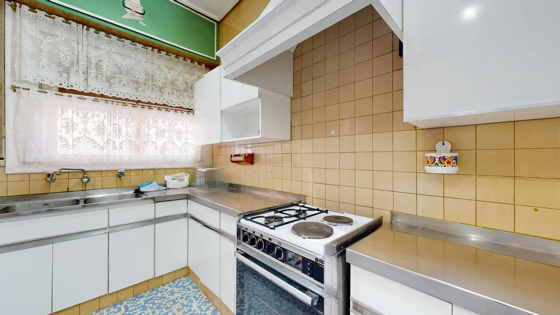 Kitchen of Houses for sale in Torrent  with Terrace, Storage room and Swimming Pool