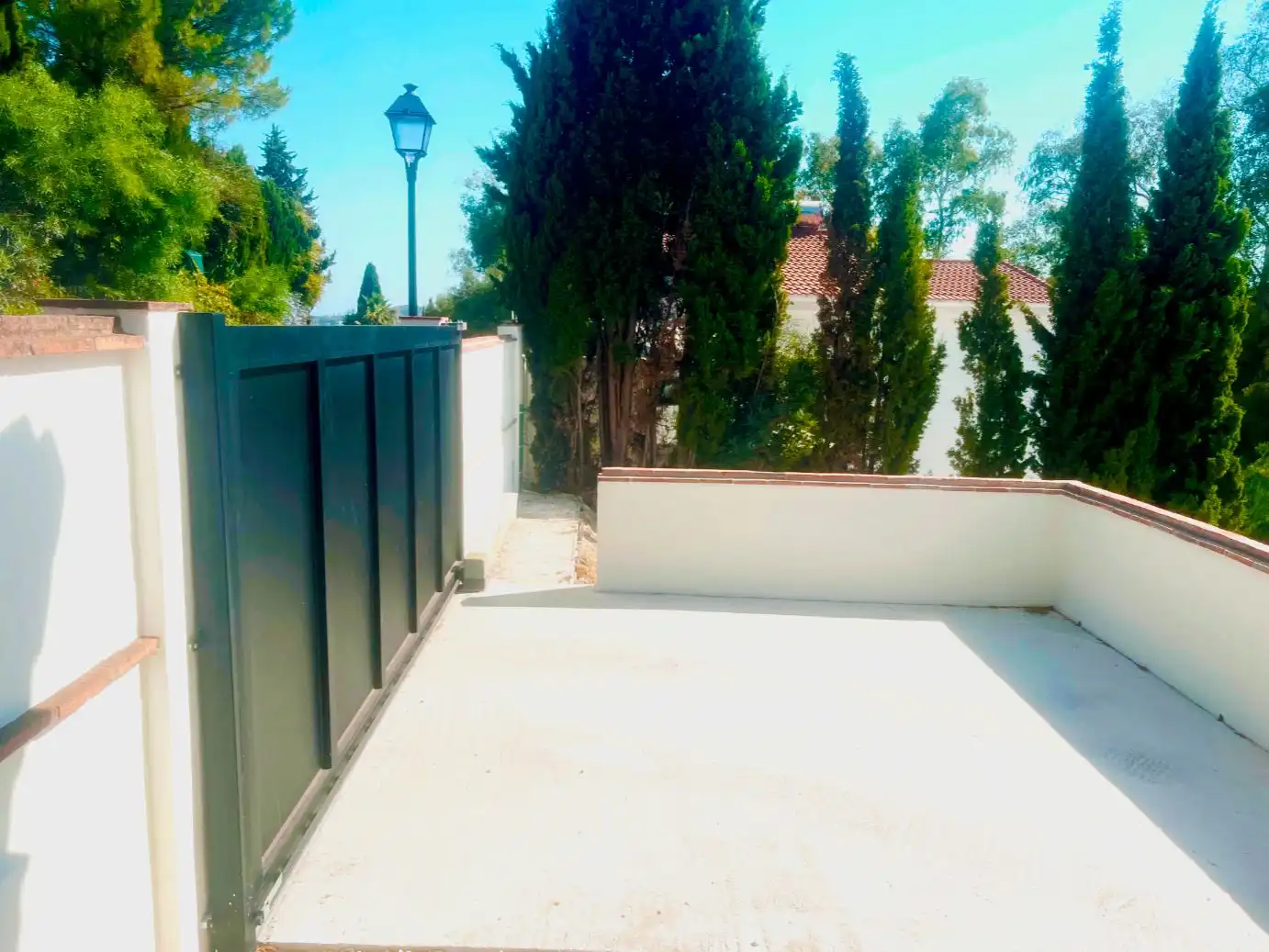 Casa con piscina en venta en Calle Las Mimosas 4, imagen 5