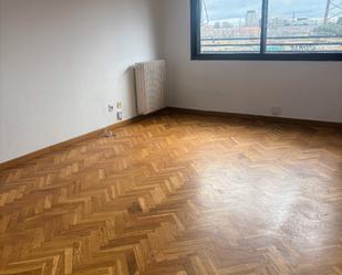 Bedroom of Apartment for sale in  Madrid Capital  with Air Conditioner, Parquet flooring and Oven