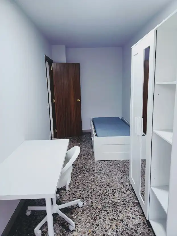 Schlafzimmer von Wohnung zur Miete in Lleida mit Klimaanlage, Heizung und Möbliert
