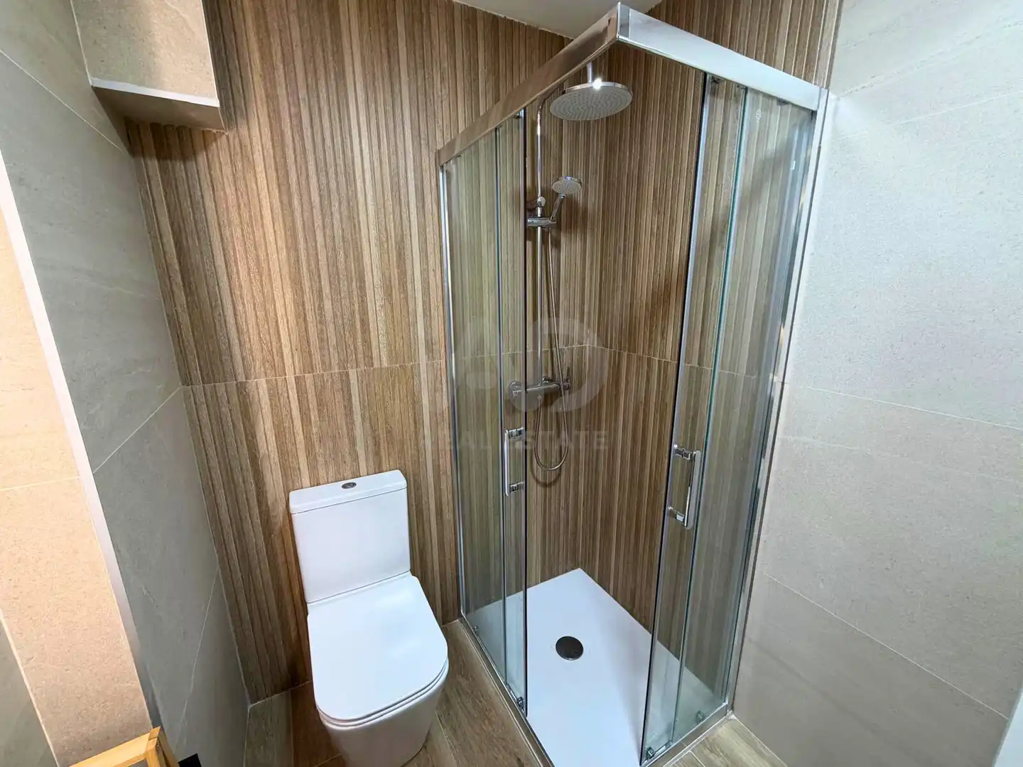 Baño de Piso en venta en Elda con Terraza