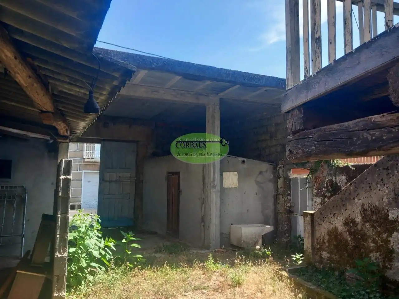 Vista exterior de Casa o xalet en venda en Barbadás amb Jardí privat, Traster i Balcó