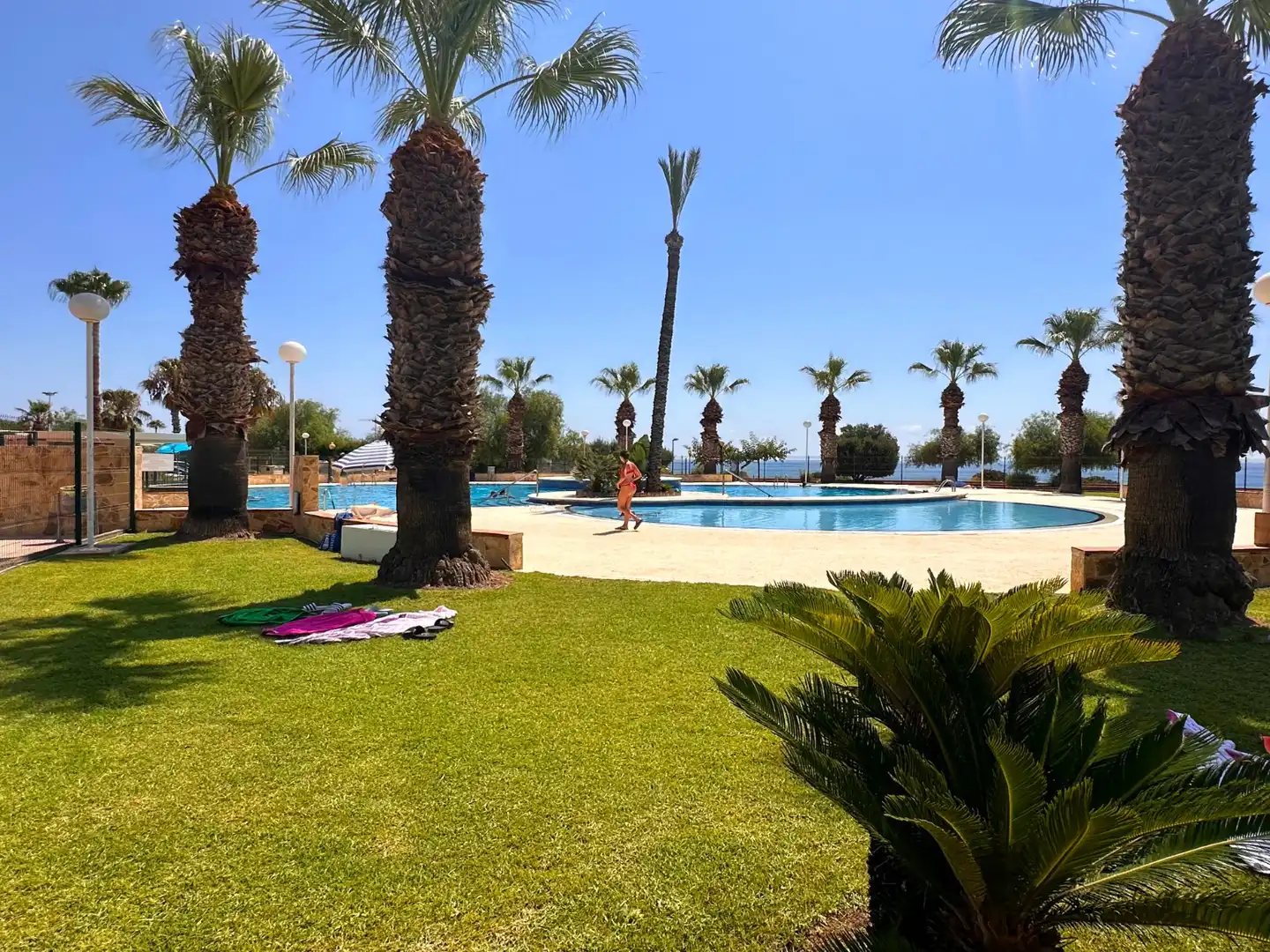 Piscina de Planta baixa en venda en Orihuela amb Aire condicionat, Jardí privat i Terrassa
