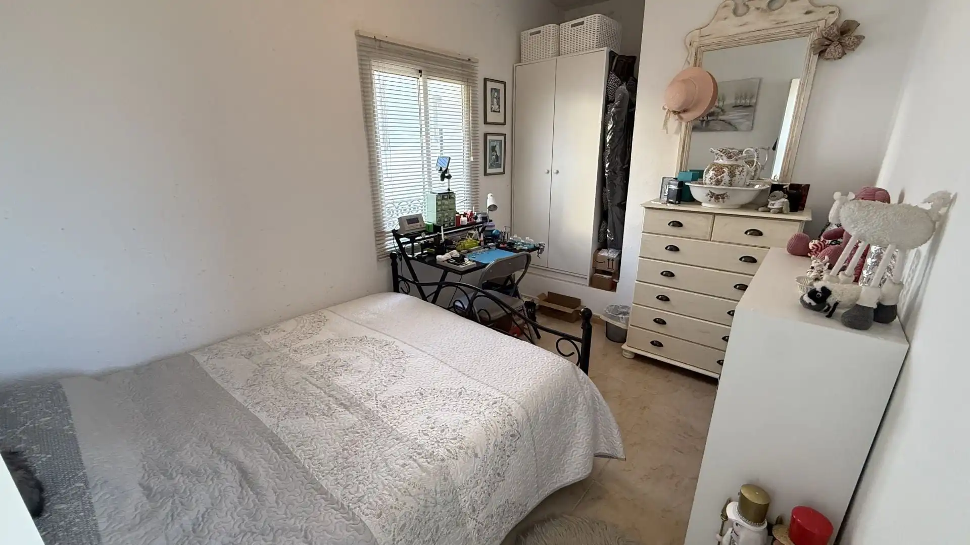 Habitación de Casa adosada en venta en Alhaurín El Grande con Trastero
