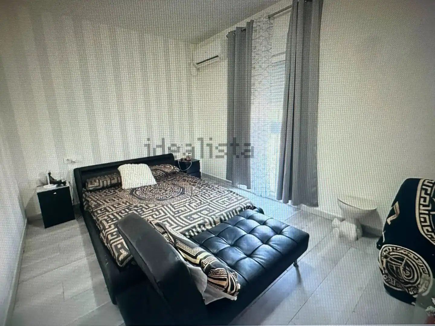Bedroom of Houses for sale in Sevilla  with Air Conditioner, Private garden and Terrace