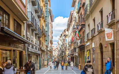 Vista exterior de Pis en venda en  Pamplona / Iruña amb Calefacció, Parquet i Balcó