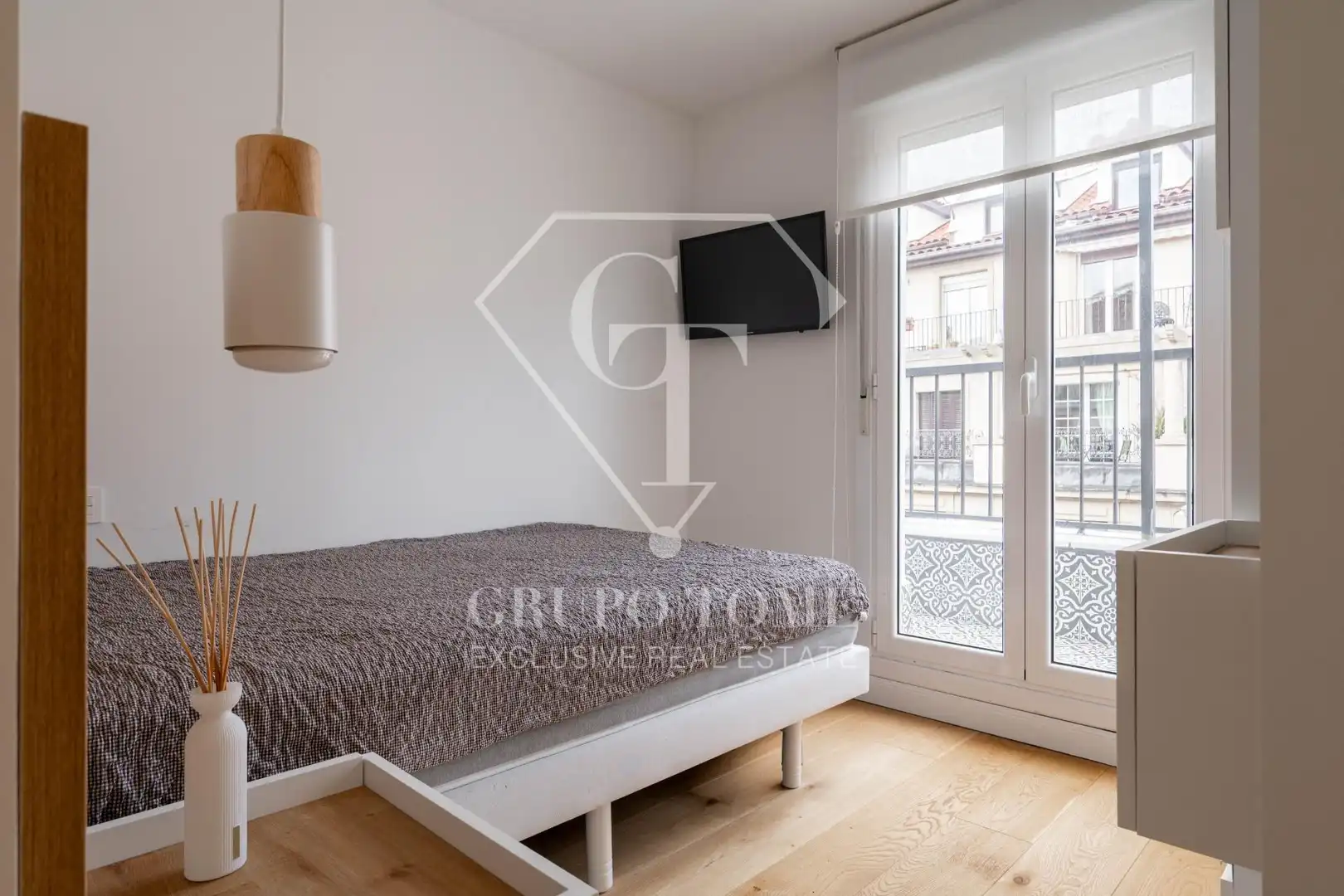 Habitación de Piso en venta en Donostia - San Sebastián  con Calefacción y Balcón