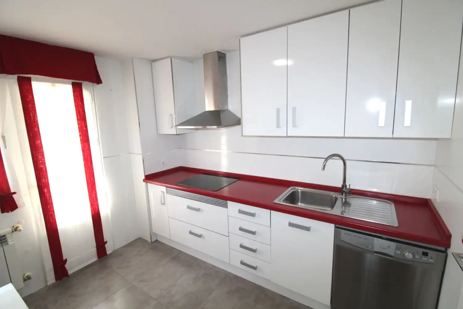 Kitchen of Duplexes for sale in Ciudad Real  with Air Conditioner, Heating and Parquet flooring