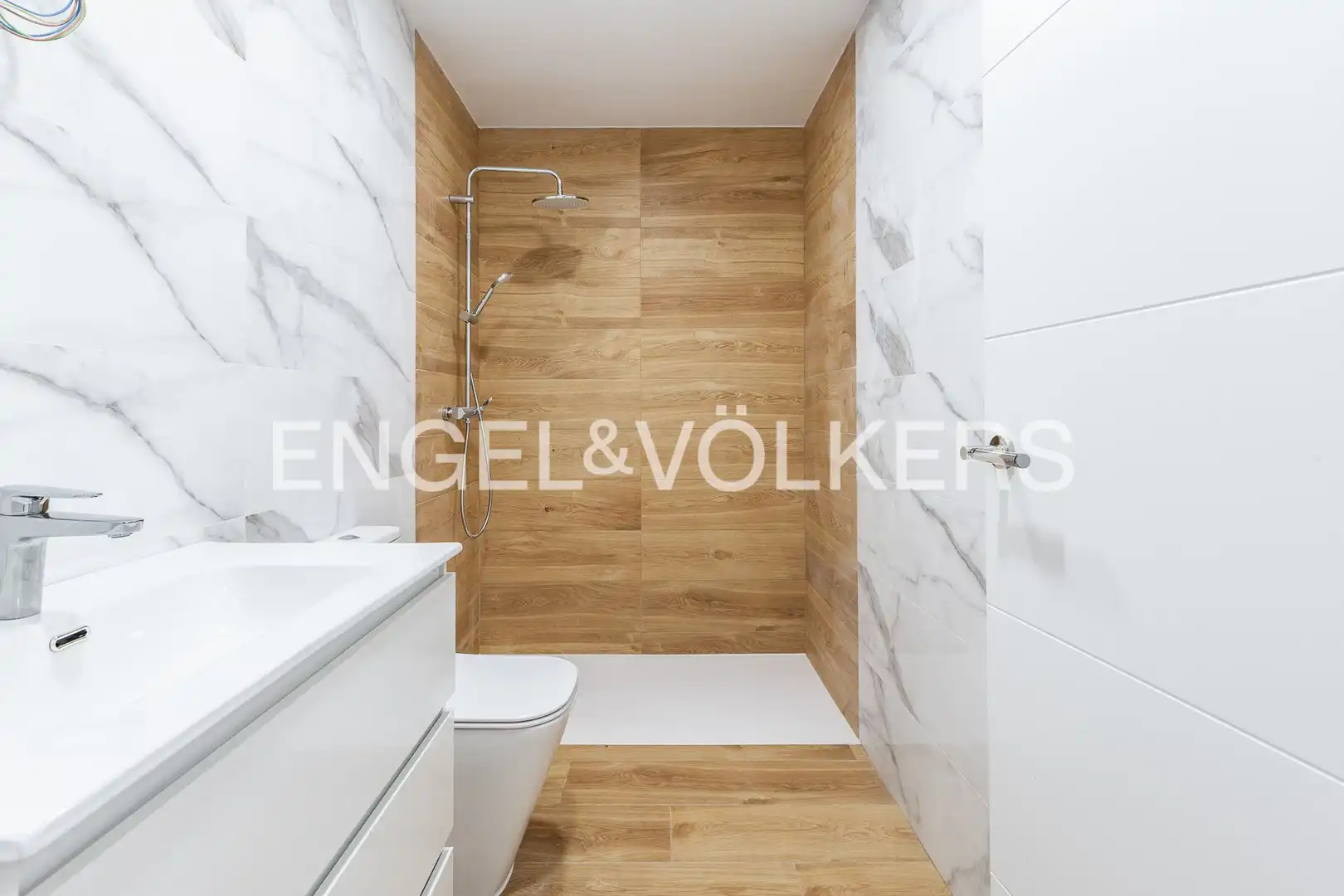 Baño de Casa o chalet en venta en Mataró con Aire acondicionado, Calefacción y Trastero
