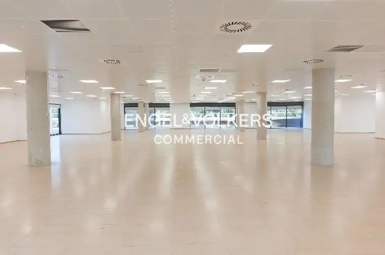 Office space with lift to rent in Bellaterra, imagen 3
