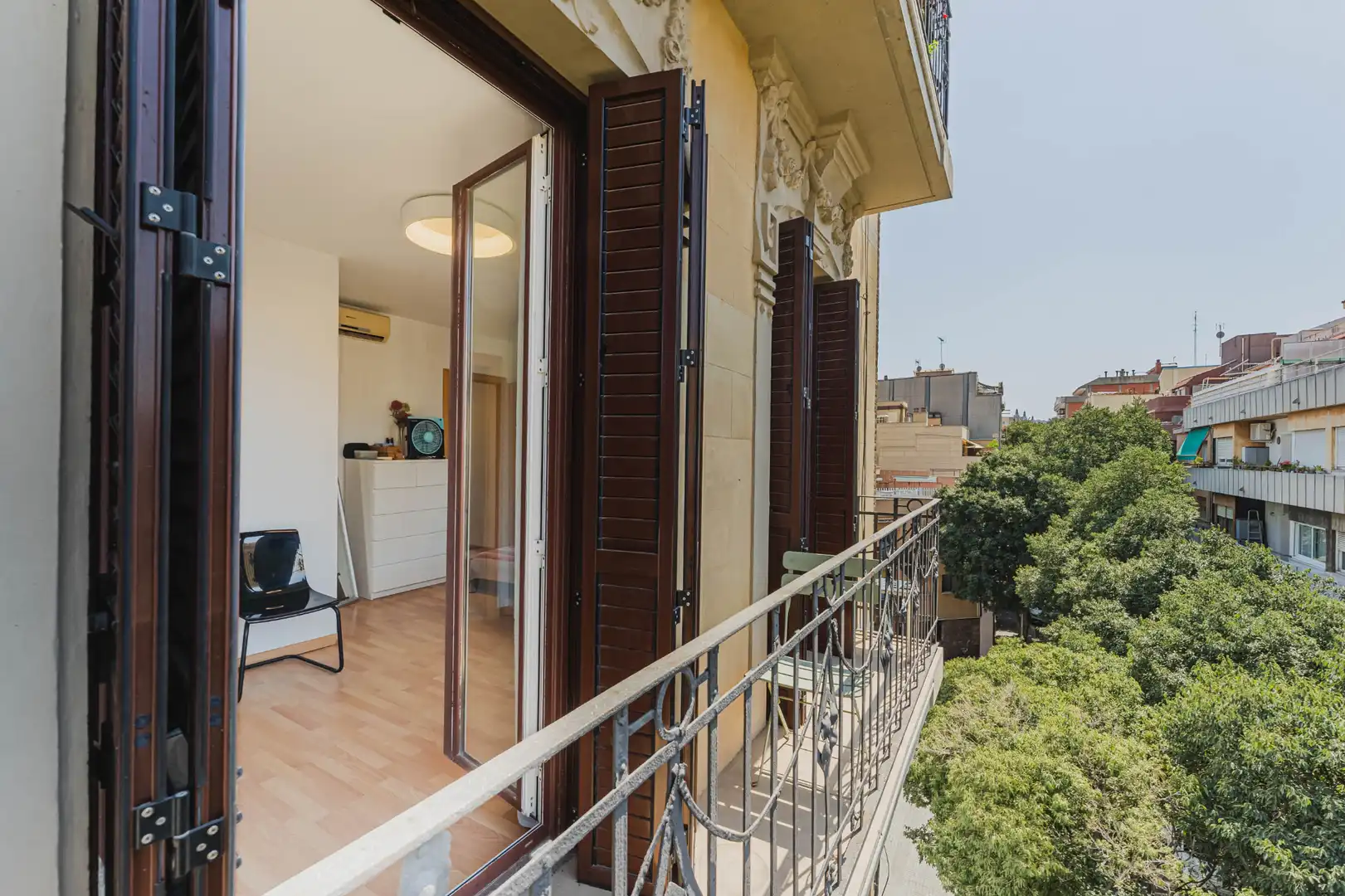 Terrasse von Wohnung zum Verkauf in Barcelona mit Klimaanlage, Heizung und Ofen