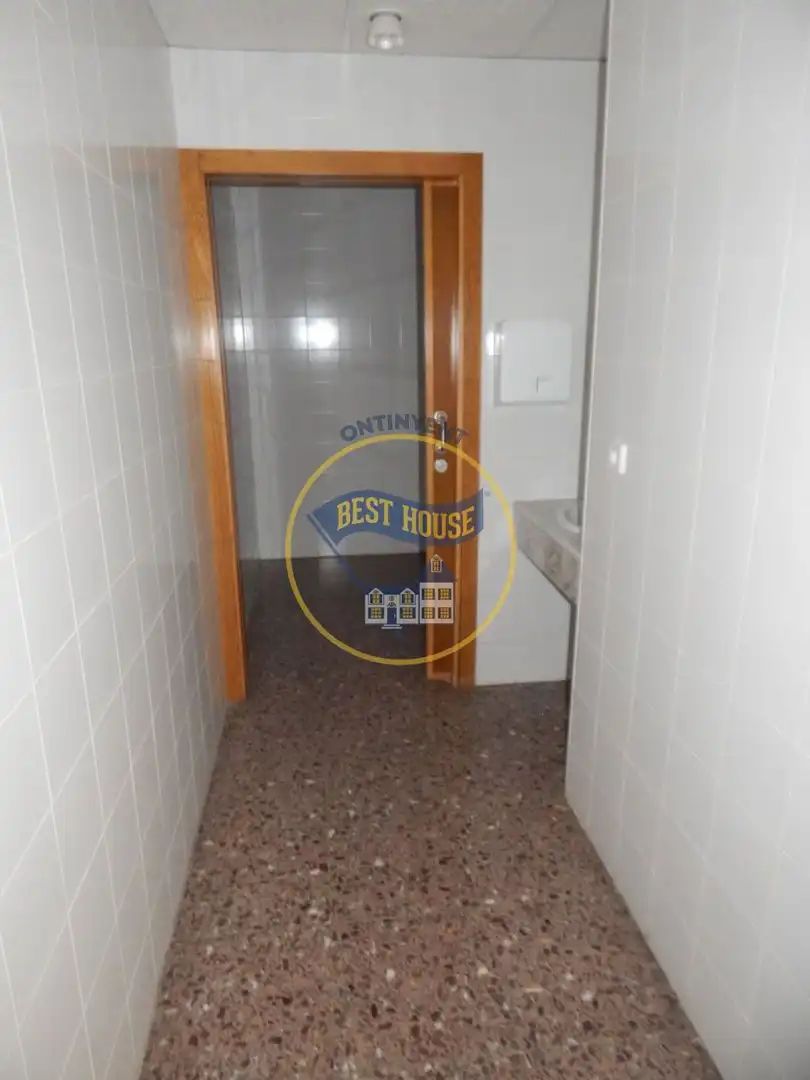 Business premises for sale in Sant Josep - Zona Hospital, imagen 21