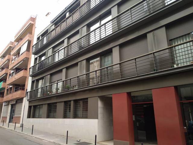 Edificio en Venta en SALMERON en Vallparadís - Antic Poble de Sant Pere