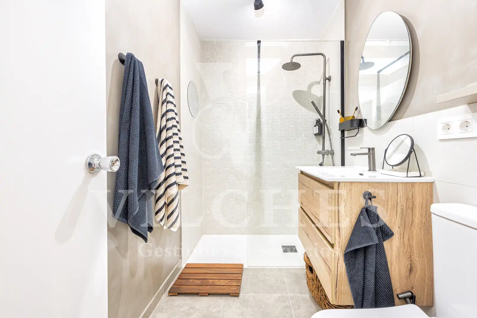 Badezimmer von Wohnung zur Miete in Las Palmas de Gran Canaria mit Möbliert