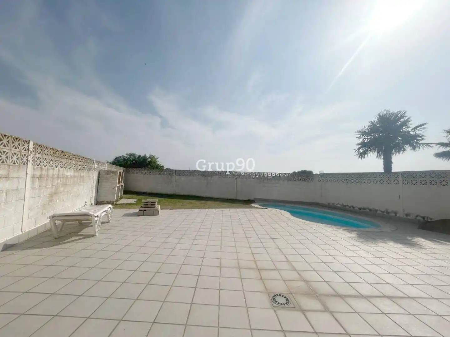 Swimming pool of Flat for sale in Albatàrrec  with Air Conditioner, Heating and Parquet flooring