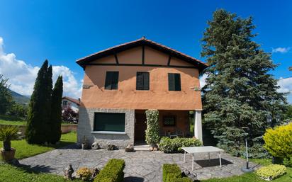 Exterior view of House or chalet for sale in Valle de Mena  with Furnished