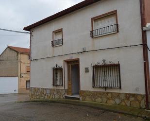 Exterior view of Single-family semi-detached for sale in Almonacid del Marquesado
