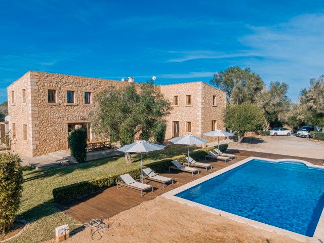 Country house for sale in Algaida
