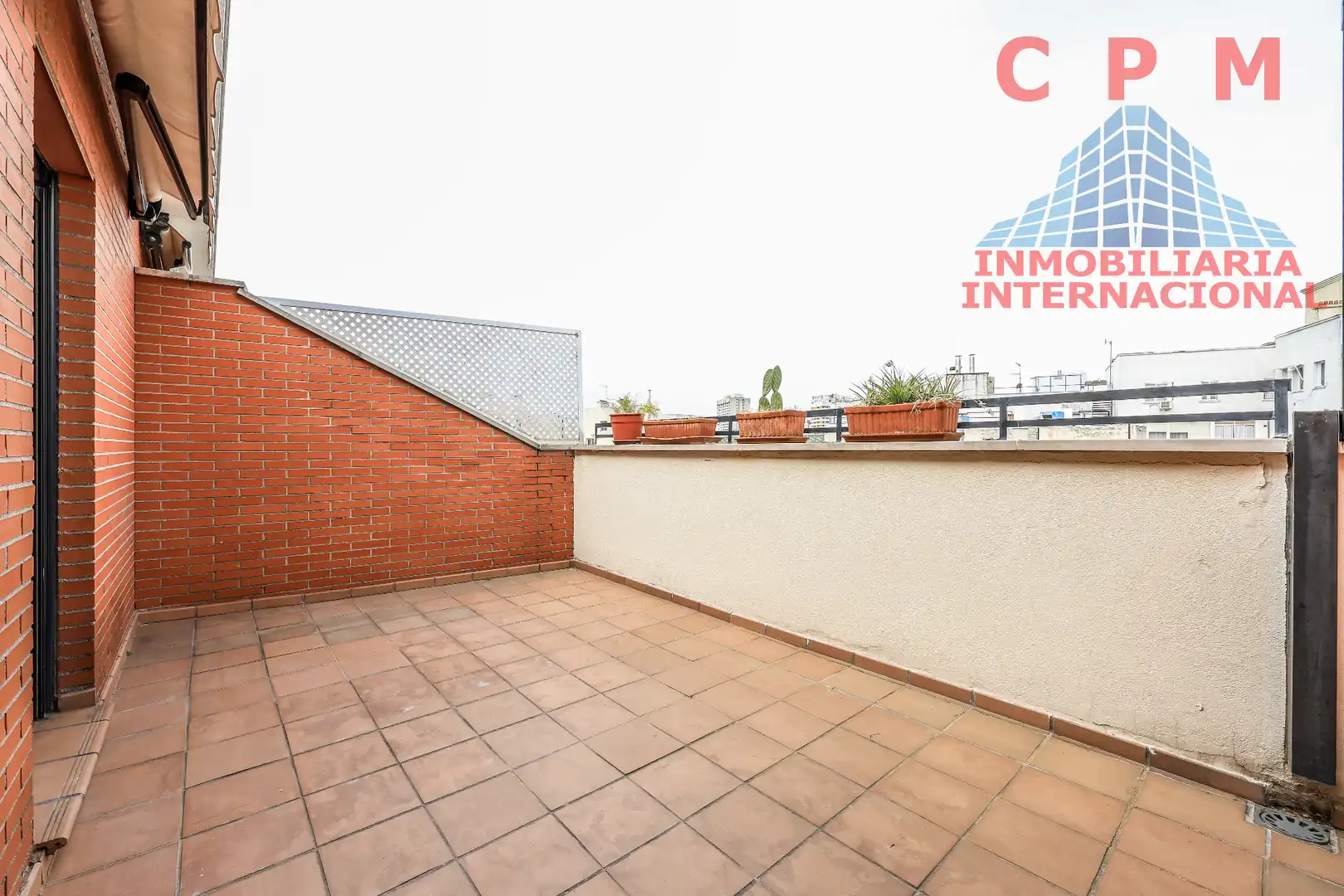 Terrace of Attic for rent in  Madrid Capital  with Air Conditioner, Heating and Parquet flooring