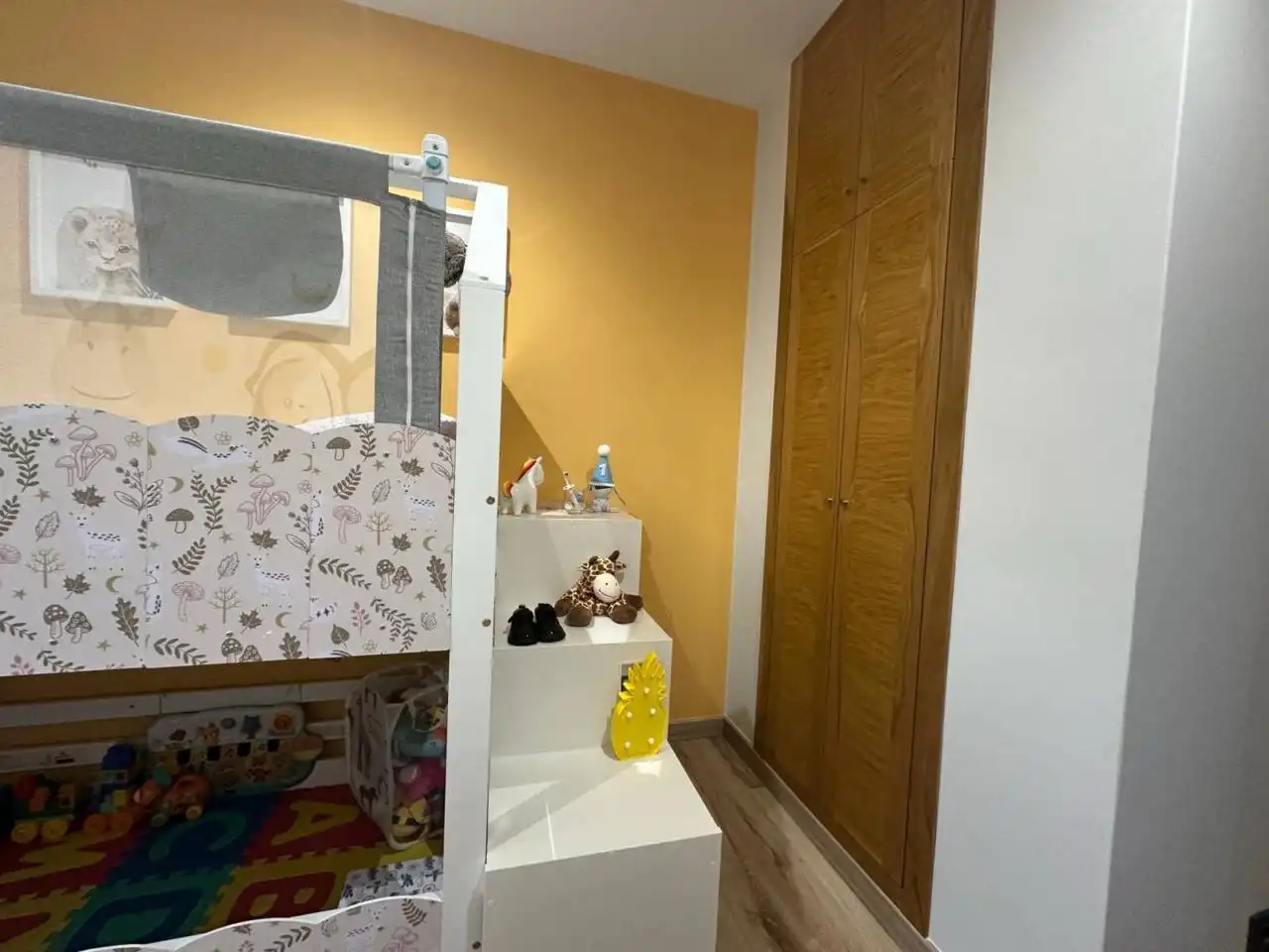 Habitación de Piso en venta en Ourense Capital  con Calefacción, Trastero y Balcón